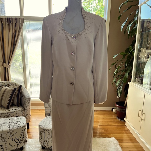 Evening - embellished 2 piece - Picture 1 of 7